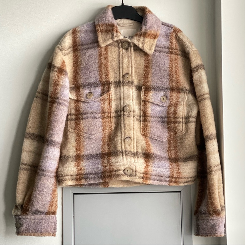 ARITZIA WILFRED FREE The Ganna Plaid Cropped Shirt Jacket